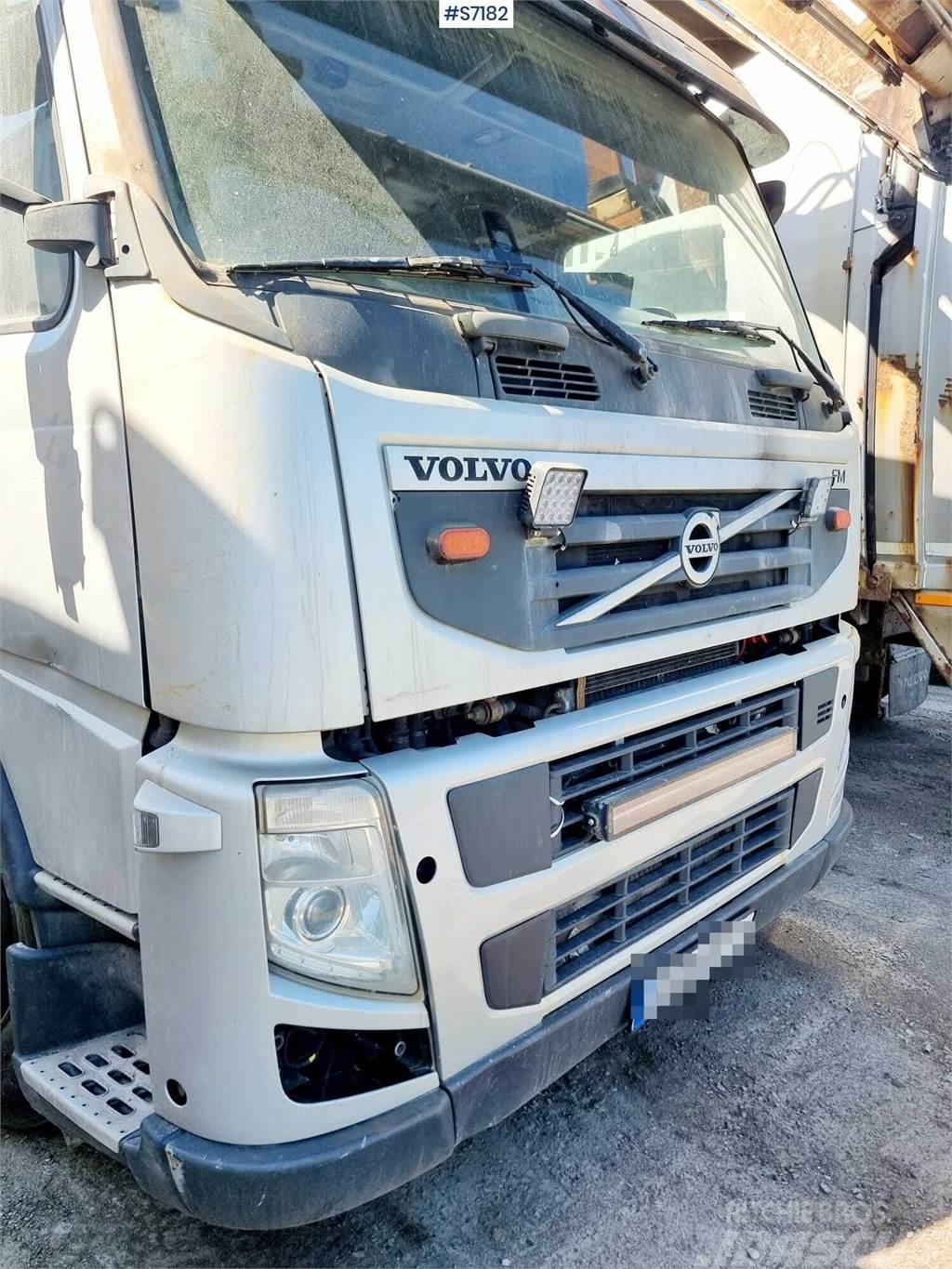 Volvo FM 6x2 Garbage truck with front loader Waste trucks