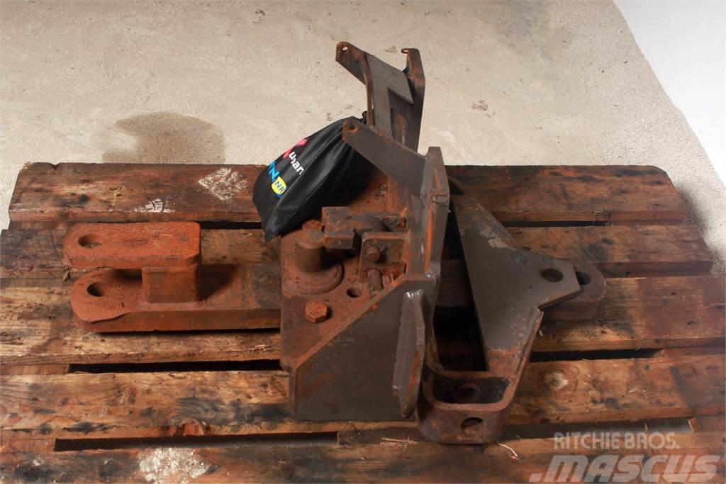 Massey Ferguson 3060 Hitch Other tractor accessories